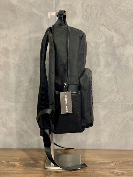 Черный текстильный рюкзак "Travis" Michael Kors 3701 фото