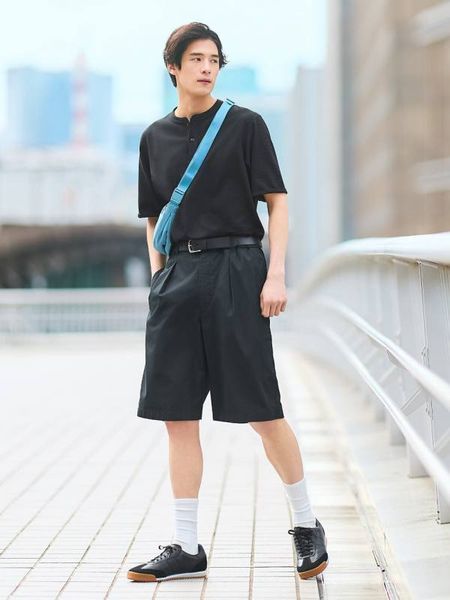 Шорты Uniqlo черныеPleated Wide Shorts 8368 фото