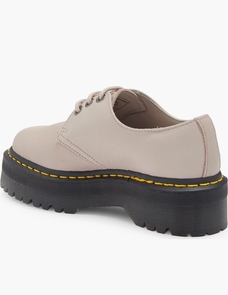 Туфли дерби Dr. Martens бежевые Quad II Platform Derby 7676 фото