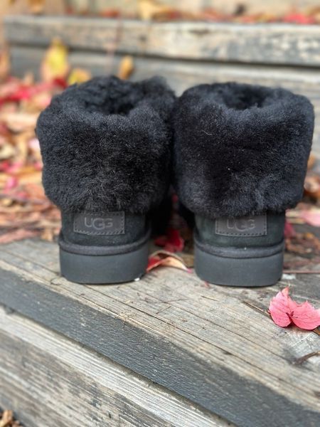 Замшевые UGG CLASSIC MINI FLUFF черные 4617 фото