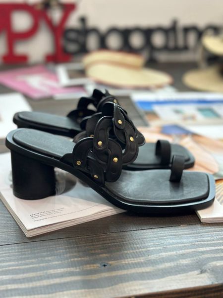 Босоножки Rebecca Minkoff черные Studded Toe Loop Sandal 8359 фото