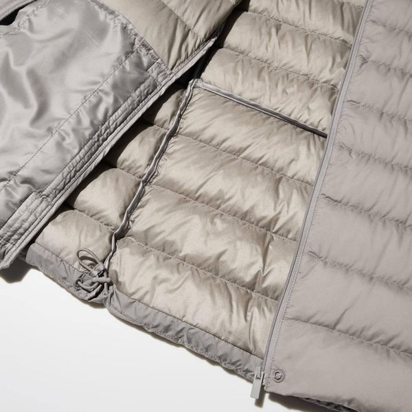 Куртка Uniqlo на пуху черная Ultra Light Down Jacket 81851 фото
