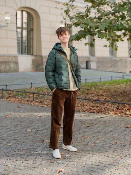 Куртка Uniqlo с капюшоном зеленая PUFFERTECH Parka 76111 фото