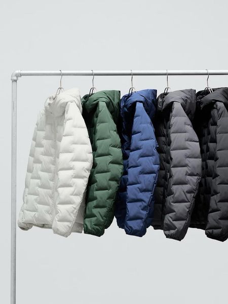 Куртка Uniqlo с капюшоном зеленая PUFFERTECH Parka 76111 фото