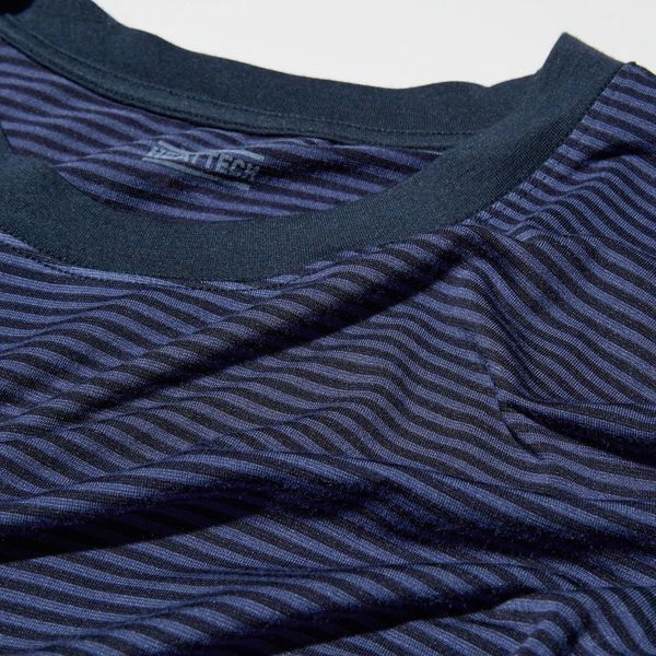 Лонгслiв Uniqlo синiй в смужку із серії HEATTECH 71601 фото