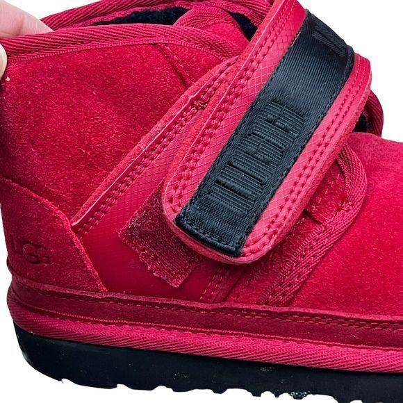 Дитячі черевики UGG червоні Kids Neumel Snapback Boots 8595 фото