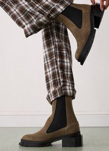 Черевики челсi Dr. Martens оливковi Maybole Tall Chelsea Boot 8596 фото