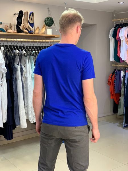 Синяя футболка с принтом Calvin Klein 3310 фото