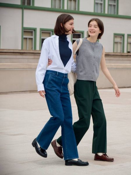 Джинсы Uniqlo синие Slim Flare Trouser Jeans 7873111 фото