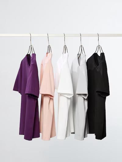 Футболка Uniqlo из серии U светло-серая Supima&reg; Cotton 7372111 фото