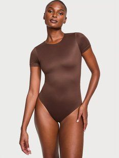 Боді коричневе Victoria's Secret  Bodywear by Victoria with FeatherSoft&trade; Innovation Short-Sleeve Bodysuit 8398 фото