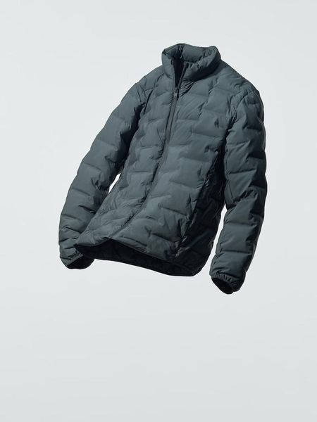 Куртка Uniqlo черная PUFFERTECH Jacket (Non-Quilted) 8099111 фото