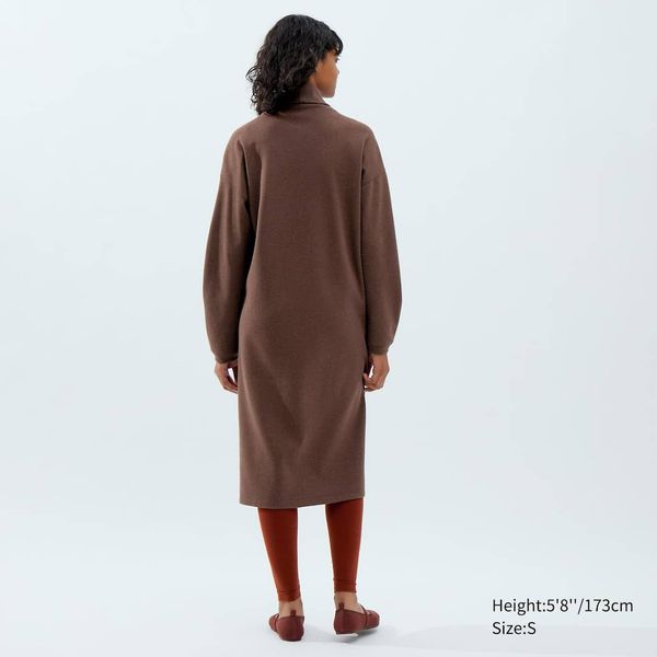 Платье Uniqlo коричневое с объемными рукавами 63891 фото