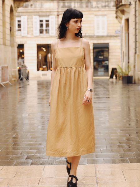 Сукня Uniqlo бежева Linen Blend Camisole Dress 733511 фото