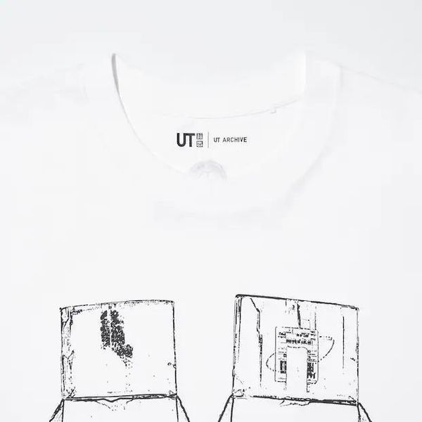 Футболка Uniqlo бiла METAL GEAR ARCHIVE UT 6710 фото