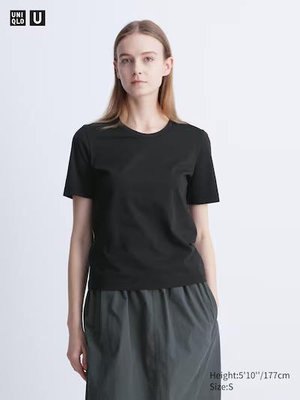 Футболка Uniqlo із серії U чорна Supima® Cotton 6968 фото