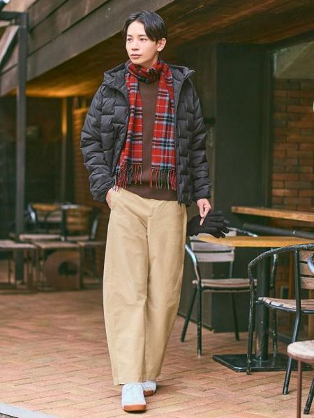 Куртка Uniqlo с капюшоном черная PUFFERTECH Parka 8098 фото