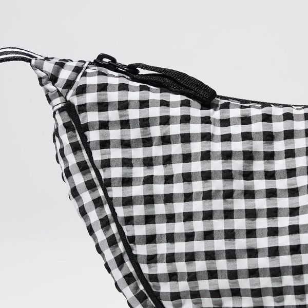 Сумка Uniqlo чорно-бiла Round Mini Shoulder Bag (Gingham) 7800 фото