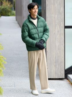 Куртка Uniqlo ультралегка на пуху зелена 6385111 фото